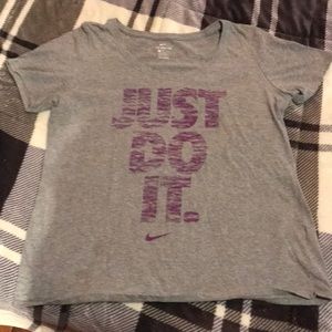 Nike t-shirt